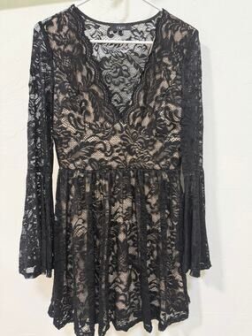Black lace dress - Brand Trac